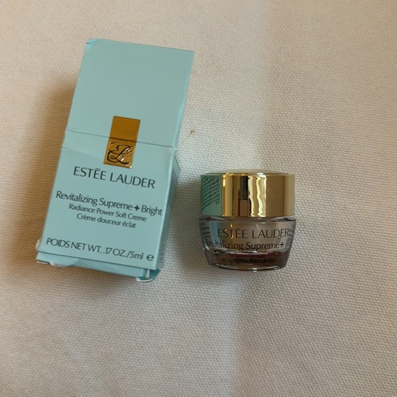 Estée Lauder Revitalizing Supreme+ Bright Power Soft Creme Moisturizer - Picture 3 of 3